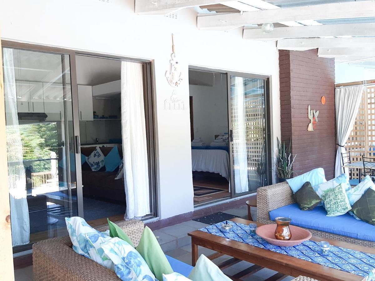 Umtamvuna View Cabanas พอร์ตเอ็ดเวิร์ด ภายนอก รูปภาพ