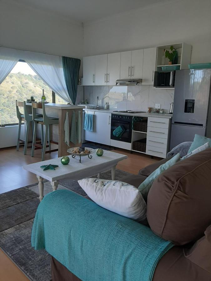 Umtamvuna View Cabanas พอร์ตเอ็ดเวิร์ด ภายนอก รูปภาพ