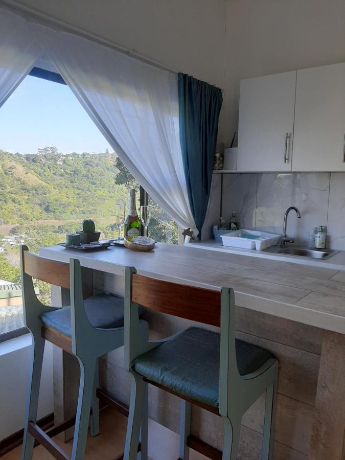 Umtamvuna View Cabanas พอร์ตเอ็ดเวิร์ด ภายนอก รูปภาพ