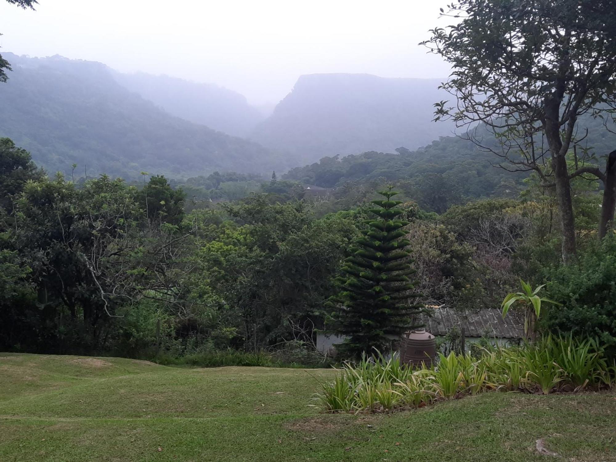 Umtamvuna View Cabanas พอร์ตเอ็ดเวิร์ด ภายนอก รูปภาพ