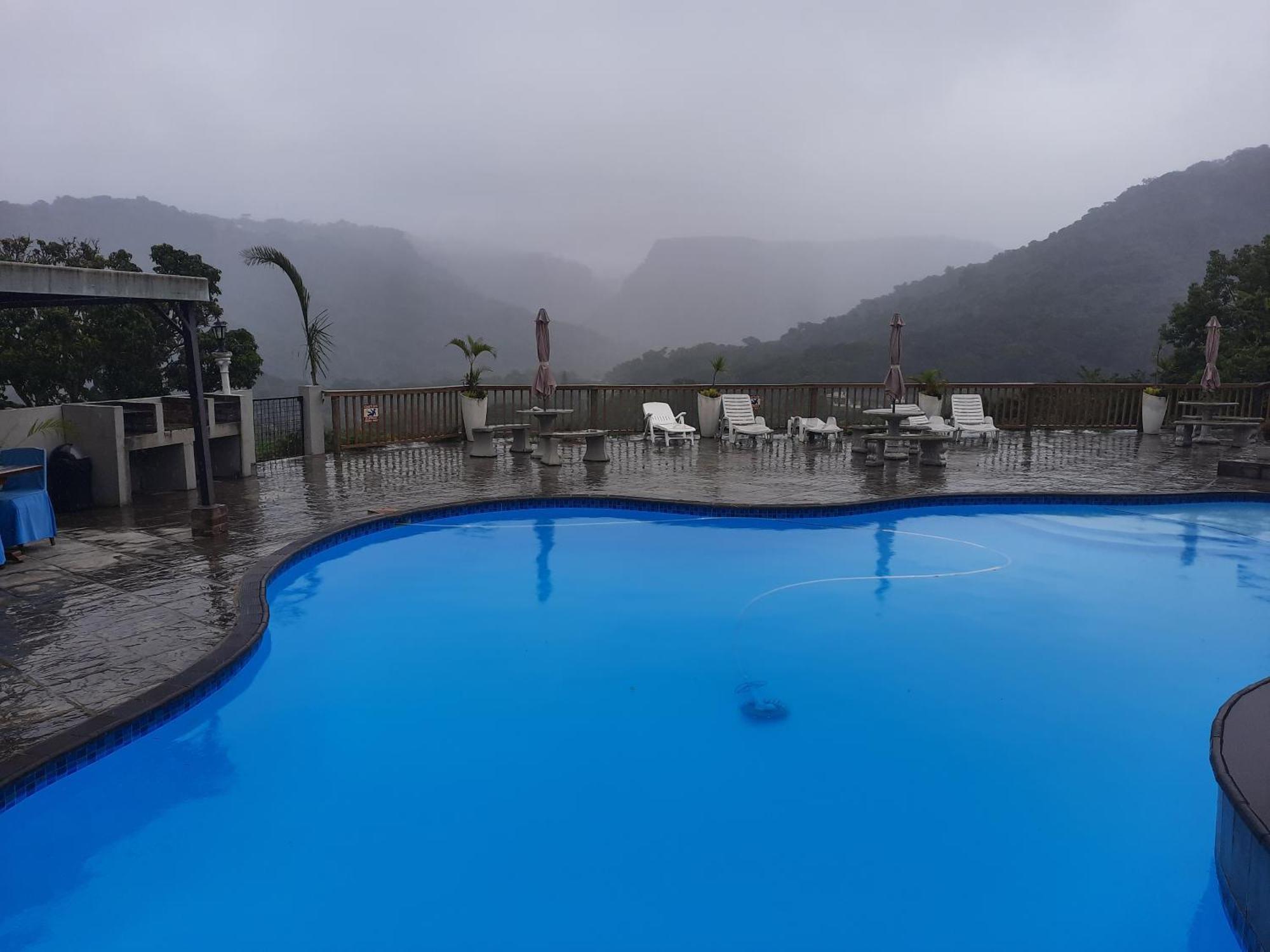 Umtamvuna View Cabanas พอร์ตเอ็ดเวิร์ด ภายนอก รูปภาพ