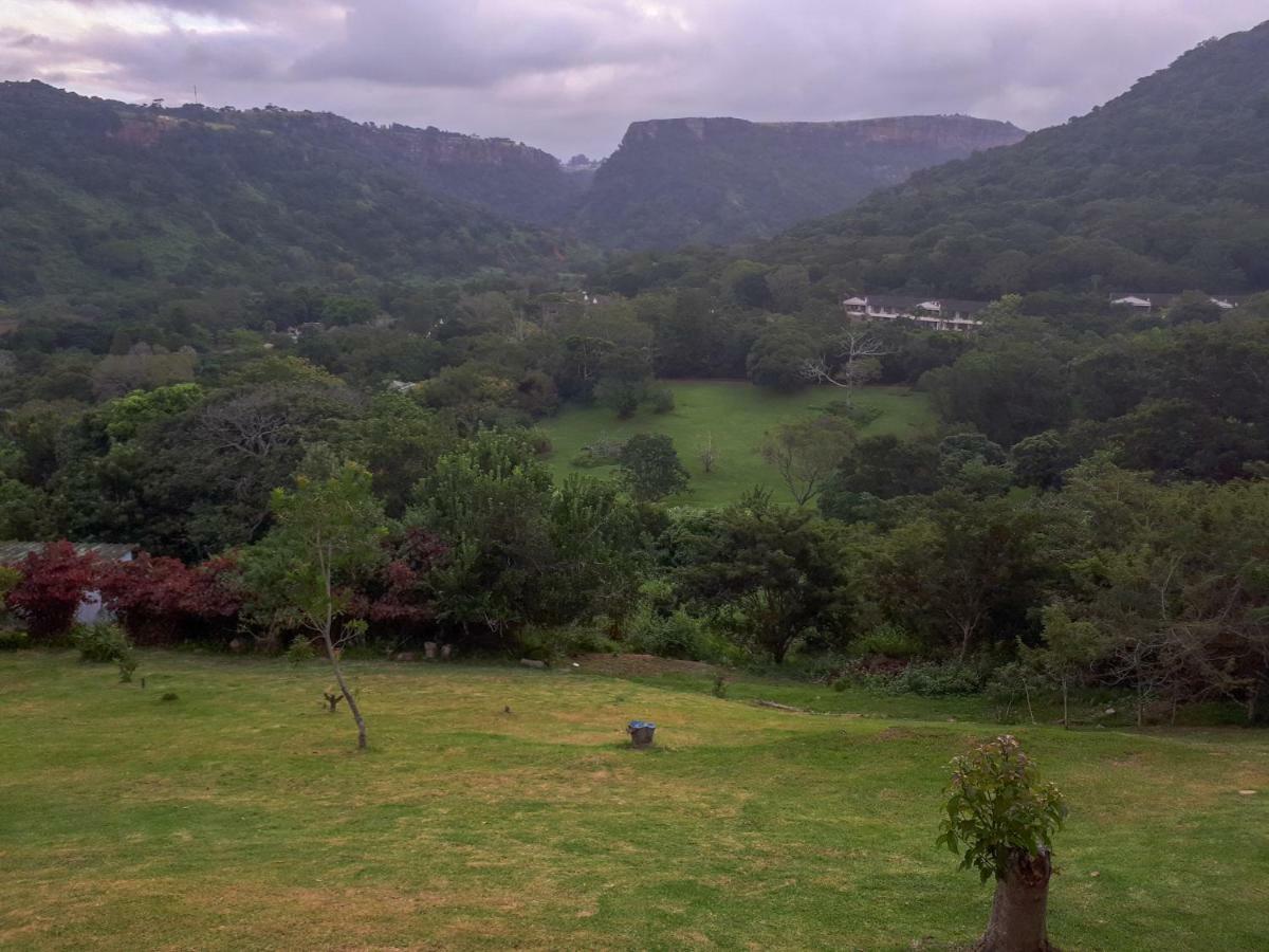 Umtamvuna View Cabanas พอร์ตเอ็ดเวิร์ด ภายนอก รูปภาพ