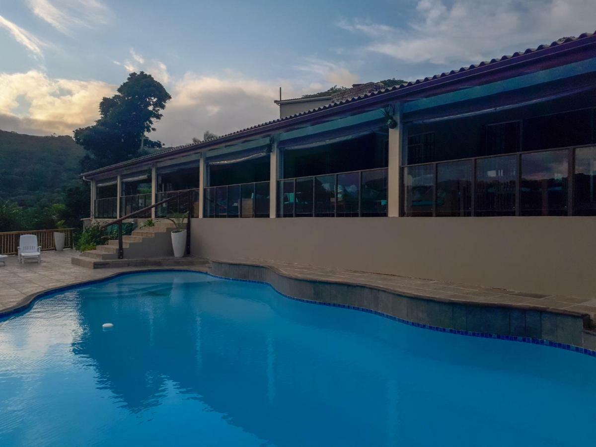 Umtamvuna View Cabanas พอร์ตเอ็ดเวิร์ด ภายนอก รูปภาพ