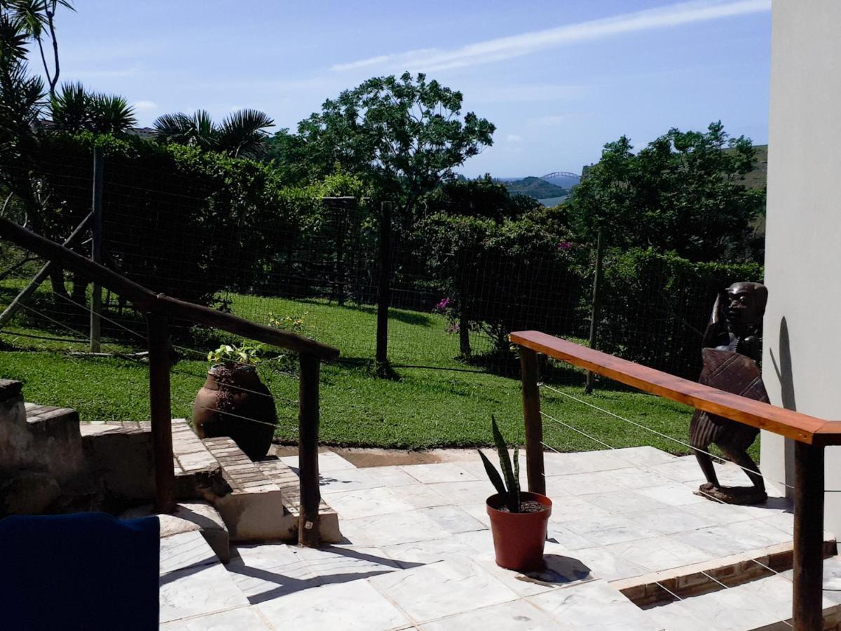 Umtamvuna View Cabanas พอร์ตเอ็ดเวิร์ด ภายนอก รูปภาพ