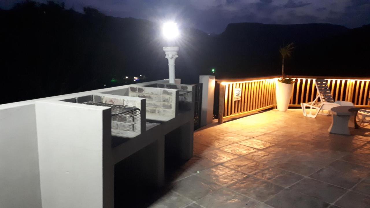 Umtamvuna View Cabanas พอร์ตเอ็ดเวิร์ด ภายนอก รูปภาพ